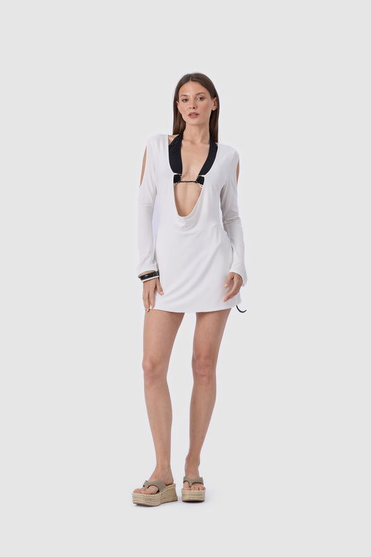 Thivalen TP-007 Beyaz Renk Esnek Kumaşlı Çıkarılabilir Takı Detaylı Omuz Dekolteli Uzun Kollu Mini Pareo Tam Boy Ön Görünüm
